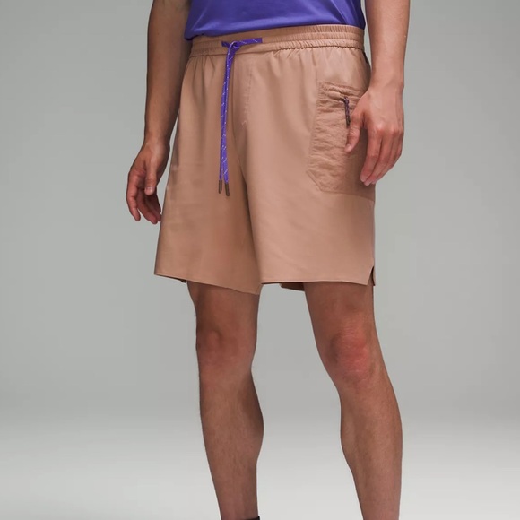 Lululemon Water-Repellent Hiking Short 8" NWT Size Med - Picture 1 of 12
